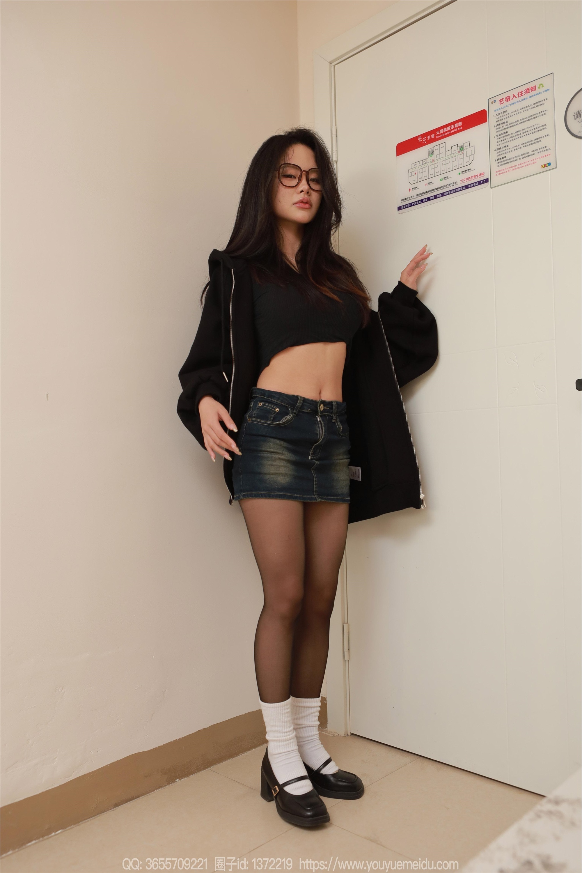 IESS异思趣向  2025.01.26 丝享家 1960 兔兔《黑丝沙发》